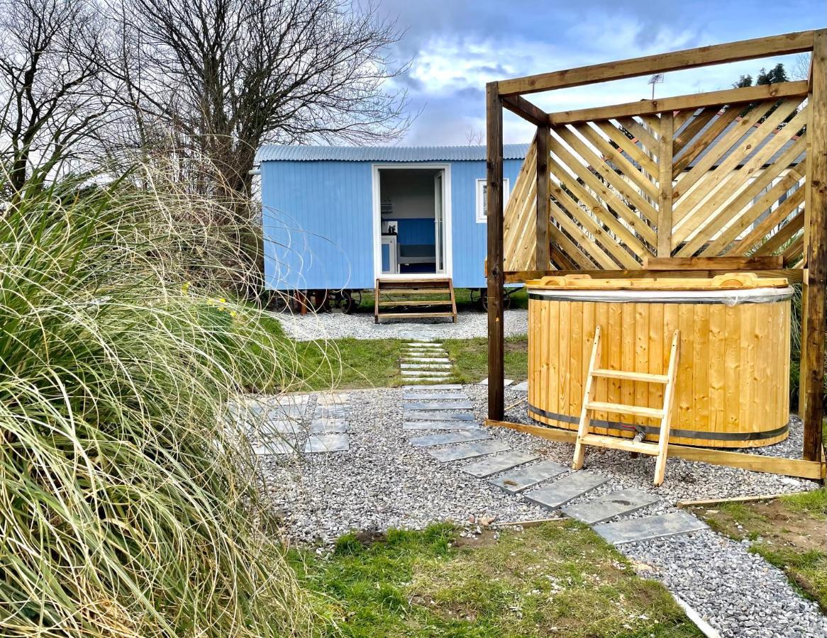 Apple Tree Hut Tenby Exterior foto
